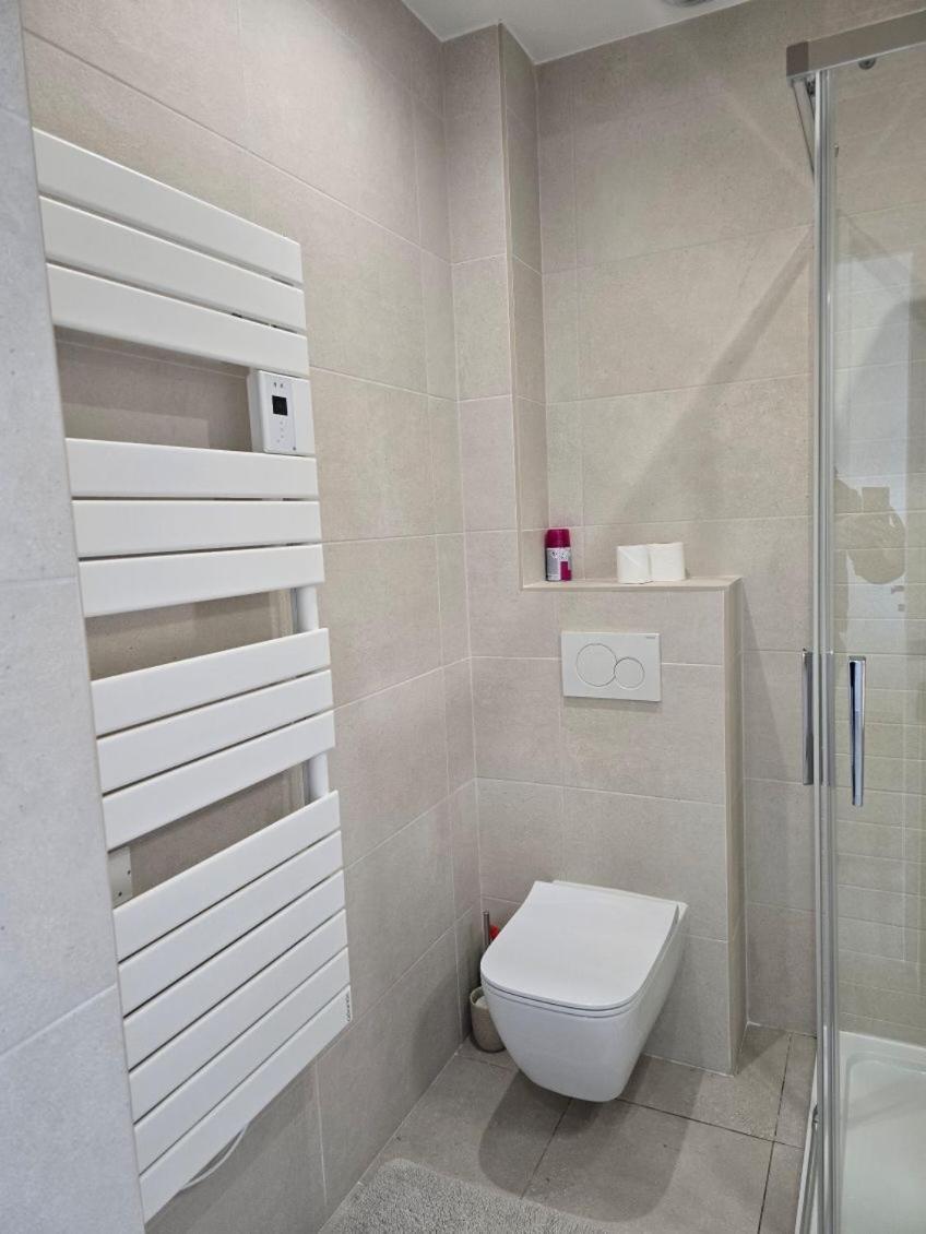 Studio Balcon, Centre Ville, Parc Expo, Arena เปรอลส์ ภายนอก รูปภาพ